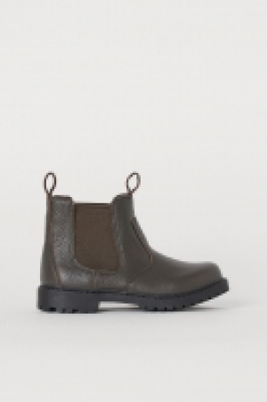  Botas Chelsea de piel 27.99 €