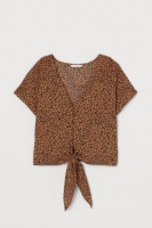 HM   Blusa con nudo y escote en V