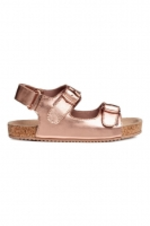  Sandalias de ante 24.99 €