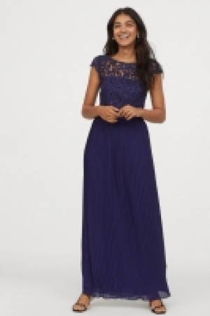  Vestido largo plisado 49.99 €