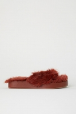  Sandalias en pelo sintético 20.99 €