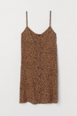  Vestido con botones 6.99 €