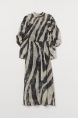  Vestido con cuello elevado 34.99 €