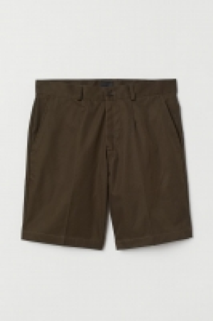 HM   Chinos cortos Regular Fit