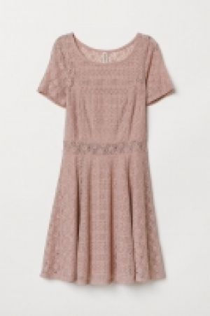  Vestido corto de encaje 12.99 €