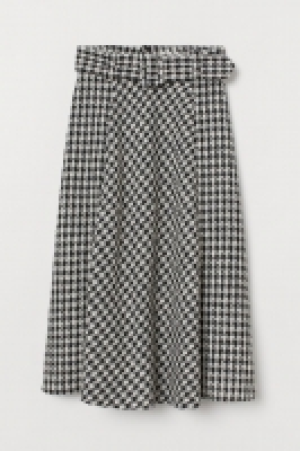Falda en tejido de jacquard 15.99 €