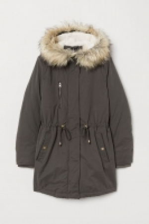 Parka acolchada con capucha 20.99 €