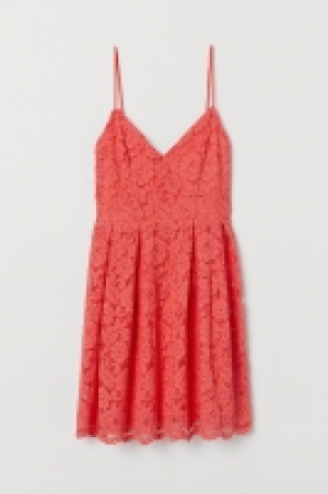 Vestido corto de encaje 29.99 €