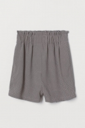 Pantalón corto paper bag 9.99 €