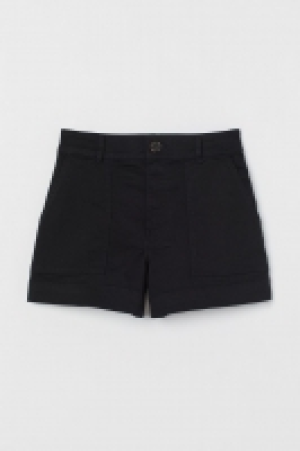 HM  Pantalón corto sarga algodón