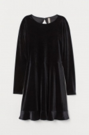 HM  Vestido de velour con volante