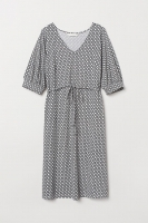 MAMA Vestido con escote en V 18.99 €