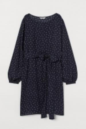 Vestido con cinturón de anudar 15.99 €