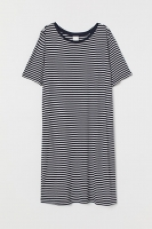 Vestido camiseta corto 6.99 €