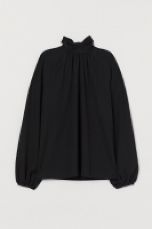 Blusa con lazada 9.99 €