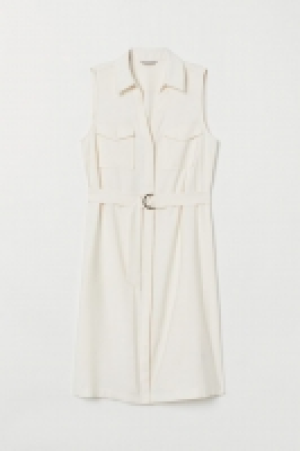 Vestido con cinturón 20.99 €