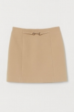 Falda corta 14.99 €