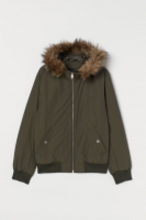 Cazadora acolchada con capucha 24.99 €