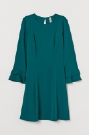 Vestido con mangas de volante 11.99 €