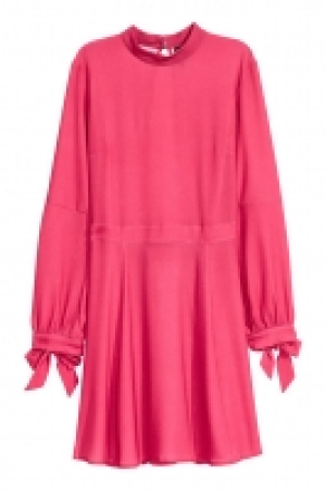 Vestido con cuello elevado 20.99 €