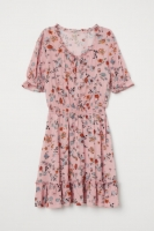 HM  Vestido brillante de volantes