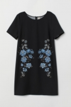 Vestido corto 12.99 €