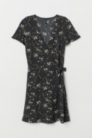 Vestido cruzado con estampado 11.99 €