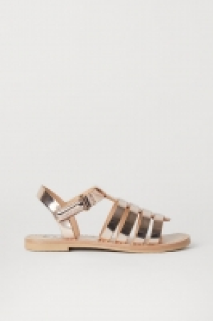 Sandalias 9.99 €