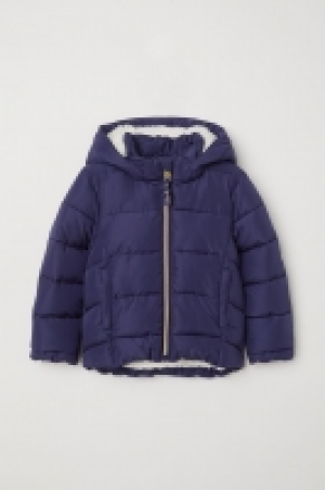 Chaqueta acolchada con capucha 17.99 €