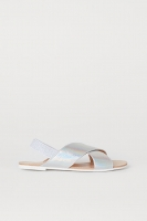 Sandalias 8.99 €