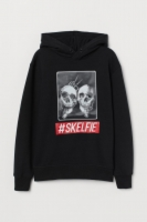 Sudadera con aplicaciones 14.99 €