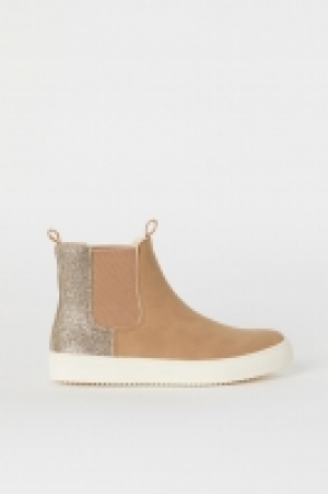 Botas Chelsea con forro cálido 14.99 €