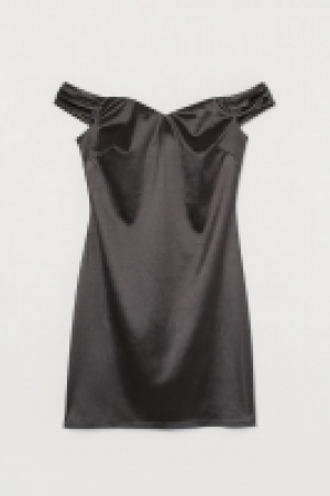 HM  Vestido corto off-the-shoulder