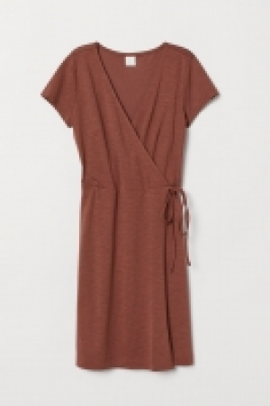 Vestido cruzado de punto 12.99 €