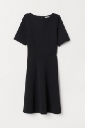 Vestido con falda acampanada 12.99 €