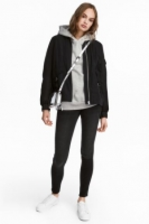 Super Skinny Regular Jeans 13.99 €