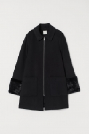 Abrigo con pelo sintético 29.99 €