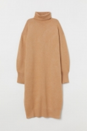 Vestido de cuello alto 24.99 €
