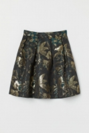 Falda en tejido de jacquard 27.99 €