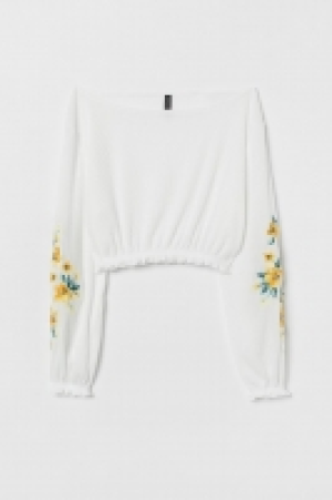 Jersey corto con bordado 11.99 €