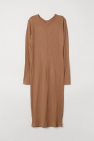 Vestido en punto de canalé 35.99 €