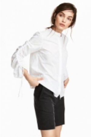 Pantalón corto urbano 13.99 €