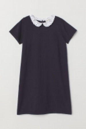 Vestido en punto fino 11.99 €