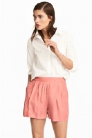 Pantalón corto en jacquard 13.99 €