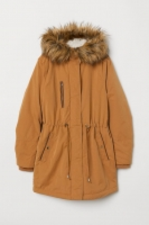 Parka acolchada con capucha 44.99 €