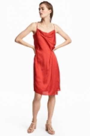 Vestido de satén drapeado 27.99 €