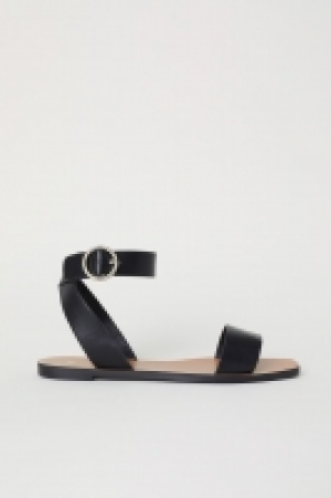 Sandalias 16.99 €
