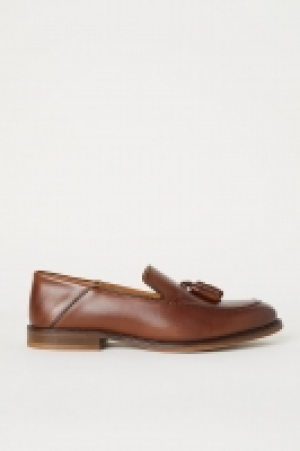 Mocasines de piel con borlas 29.99 €