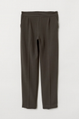 Pantalón sin cierre 14.99 €