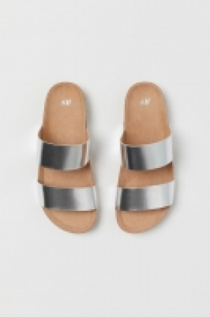 Sandalias abiertas 10.99 €